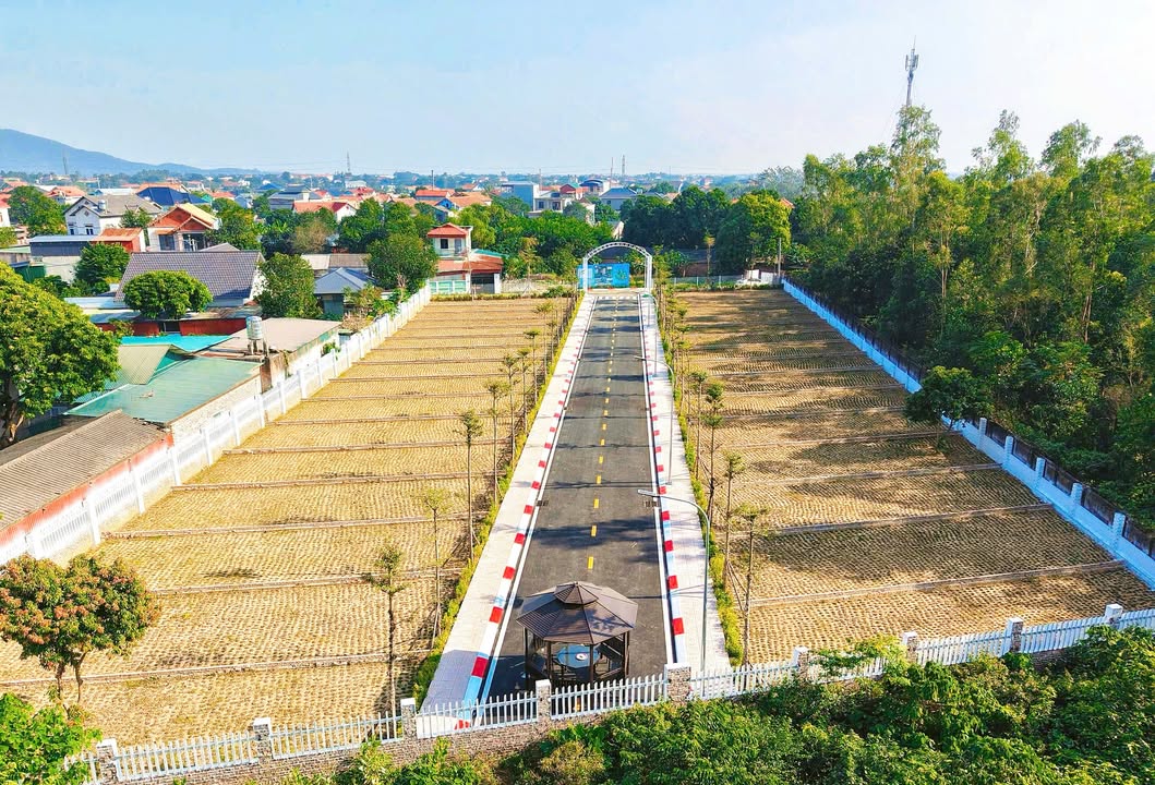 Lô đất Minh Phú, Sóc Sơn 100m² giá 1.7 tỷ - Tiềm năng tăng giá vượt trội!