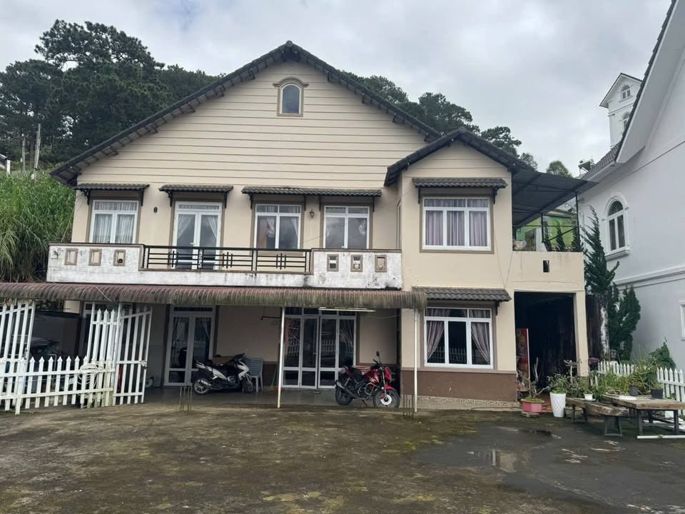 Nhà phố Hoàng Hoa Thám, Đà Lạt 500m² - Đầu tư sinh lời, cho thuê ngay!