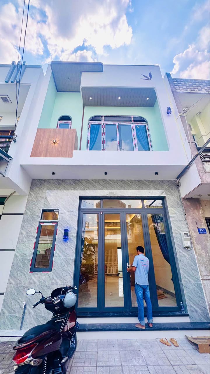 Nhà mới xây Phường Mỹ Phước, Long Xuyên 60m² giá 2 tỷ - Sẵn sàng vào ở ngay!