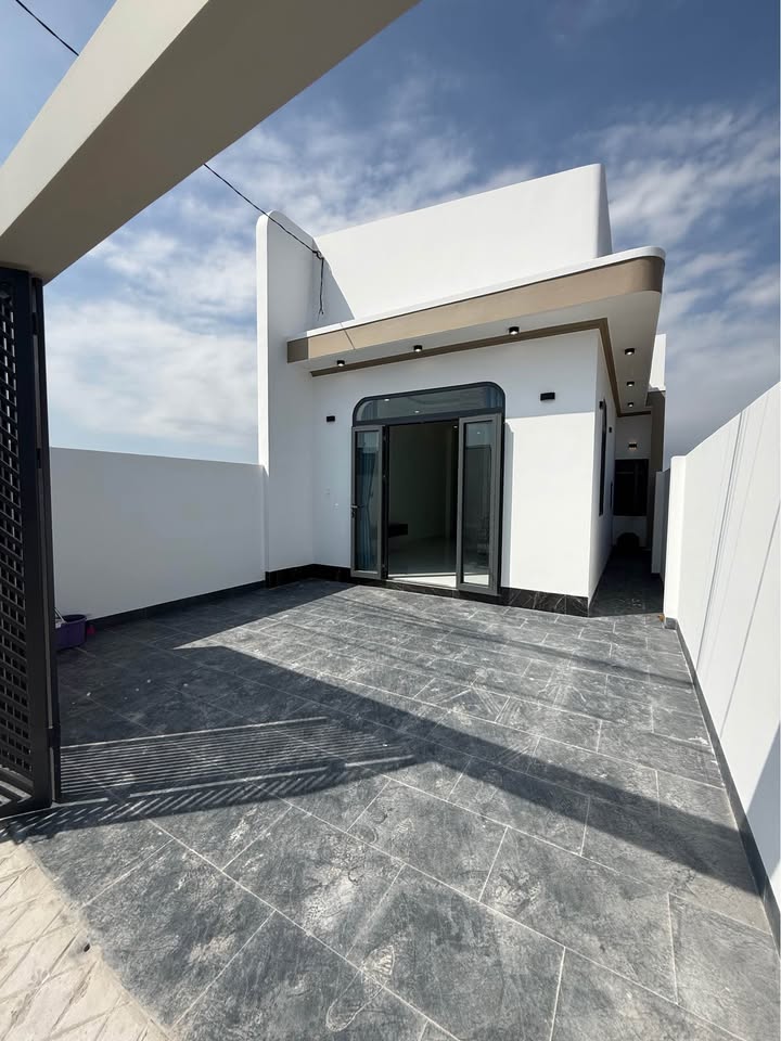 Nhà mới Phường Bình Thuận 105m² giá 1.45 tỷ - Dọn vào ở ngay!