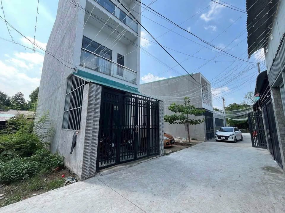 Nhà 1 Trệt 1 Lầu Phường Tân Vạn 67m² giá 3.15 tỷ - Chính chủ bán gấp!