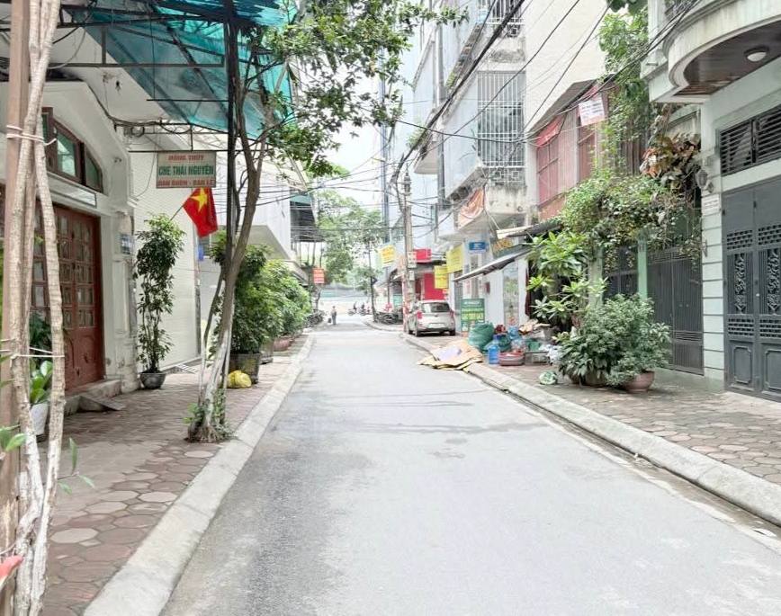 Nhà 7 tầng thang máy Phương Canh 38m² giá 10 tỷ - Kinh doanh đỉnh cao!