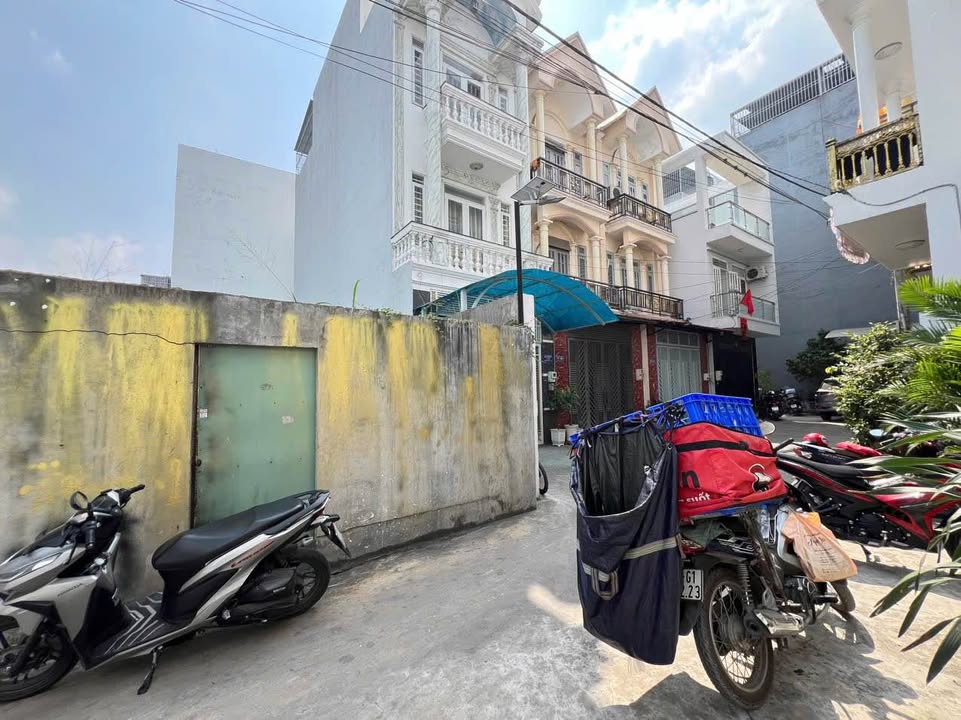 Lô đất Lê Văn Khương, Quận 12 giá 4.15 tỷ - Sổ hồng riêng, hẻm xe hơi