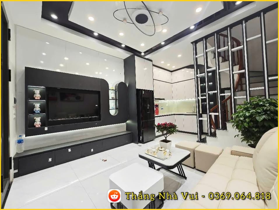 Nhà góc Tôn Đức Thắng 27m² giá 7 tỷ - Sổ đỏ chính chủ!