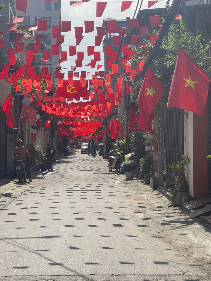 Đất Ngọc Thụy, Long Biên 130m² giá 23.4 tỷ - Cơ hội đầu tư hiếm có!