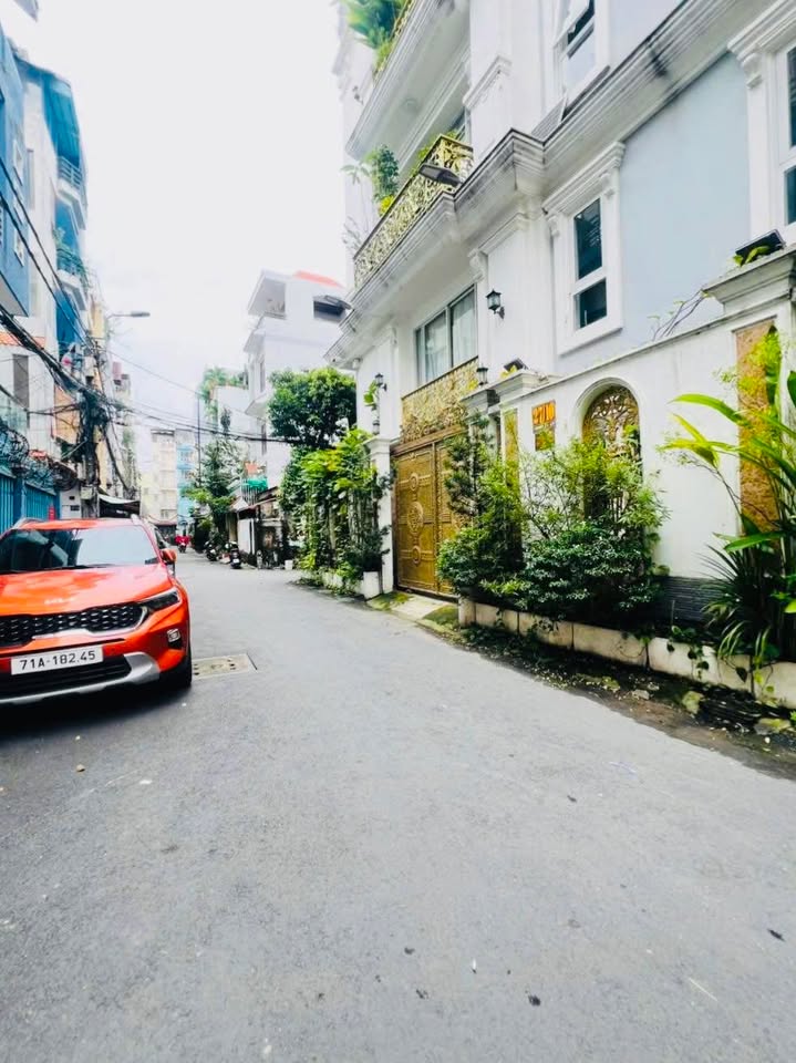 Nhà phố hẻm xe hơi Út Tịch, Tân Bình 104m² giá 18 tỷ - Thiết kế hiện đại, tiện nghi!