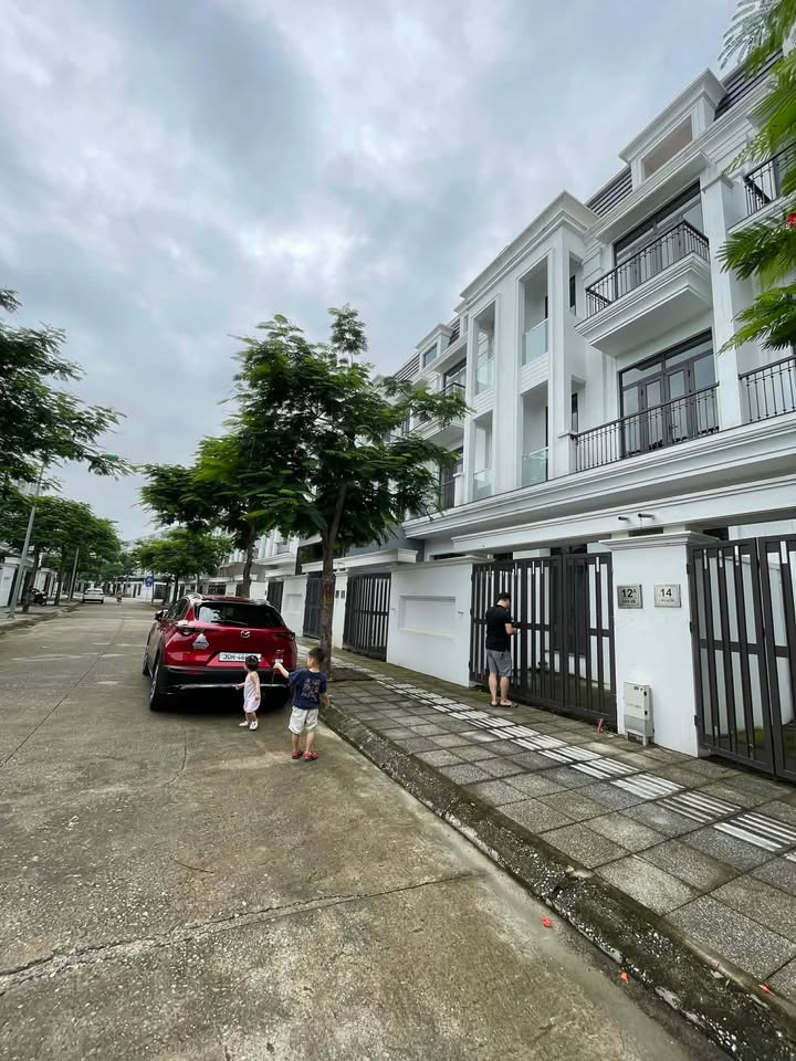 Đất nền HUD Giai đoạn 2, Sơn Tây 75m² giá 6 tỷ - Sổ đỏ chính chủ, không dính bốt điện!