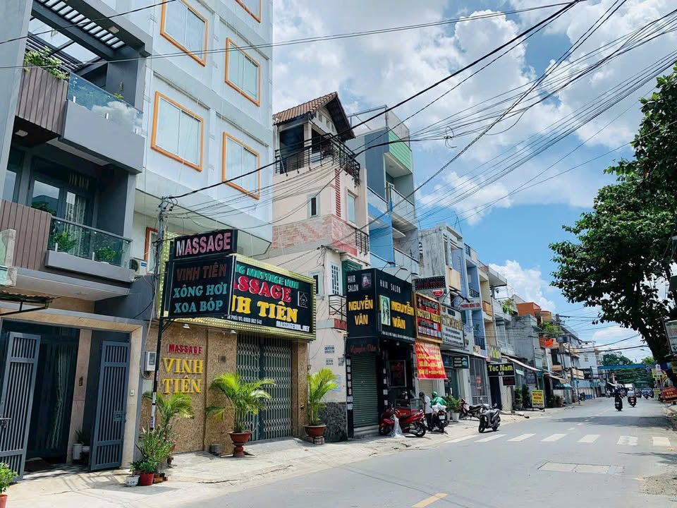 Nhà phố Phú Thọ Hòa, Tân Phú, 39m² giá 6.99 tỷ - Đầu tư sinh lời ngay!