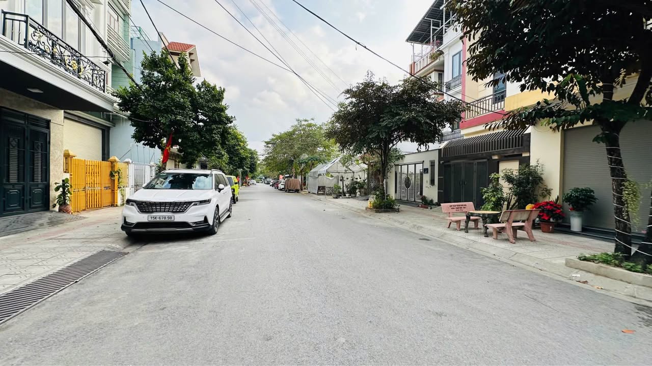 Nhà riêng Đường Khúc Thừa Dụ, Quận Lê Chân, 90m² giá 5.6 tỷ - Cơ hội đầu tư tuyệt vời!