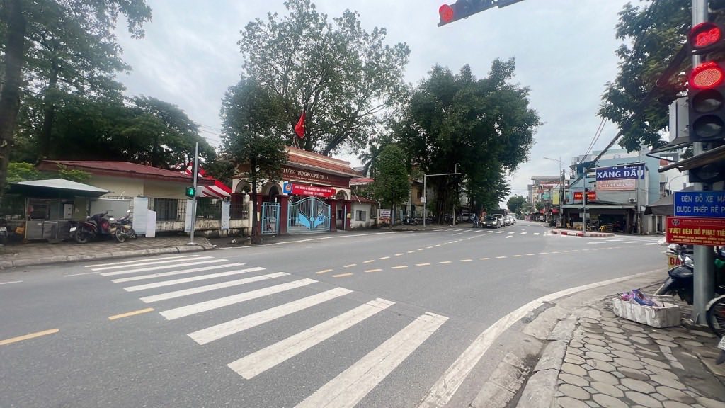 Nhà mặt phố Thị trấn Chúc Sơn 124m² giá 13 tỷ - Kinh doanh cực đỉnh!