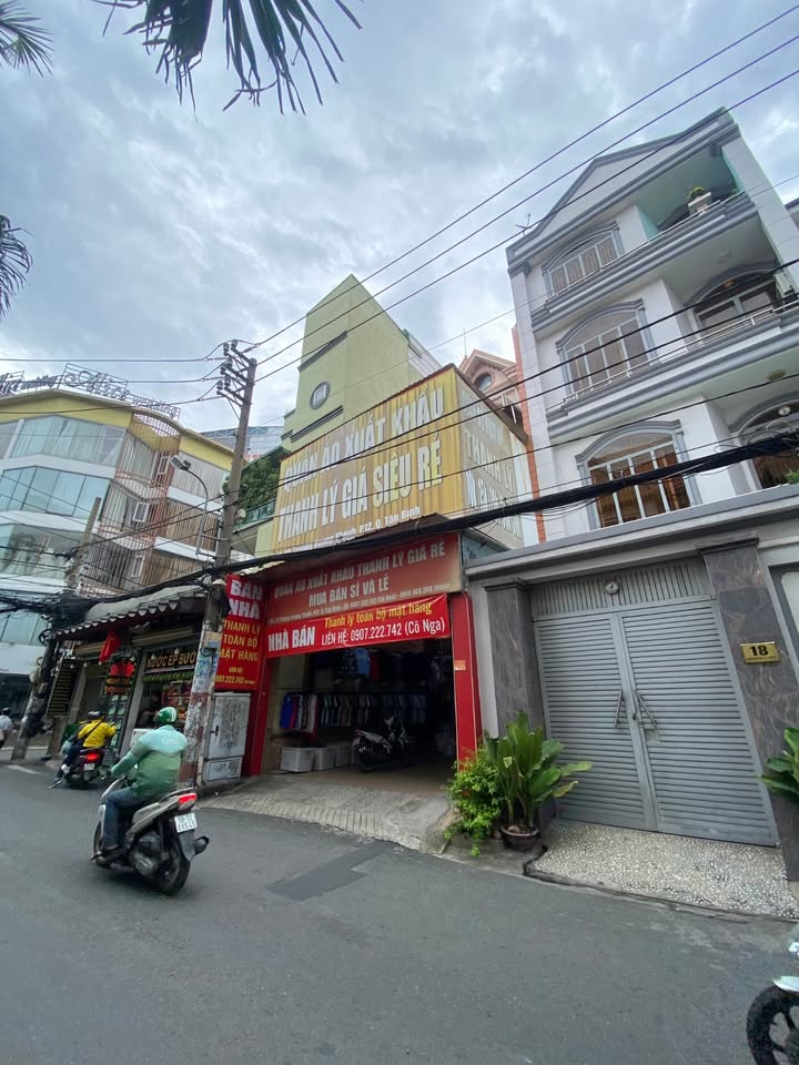 Nhà mặt tiền 20 Trương Hoàng Thanh, Tân Bình 152m² - Kinh doanh sầm uất ngay!