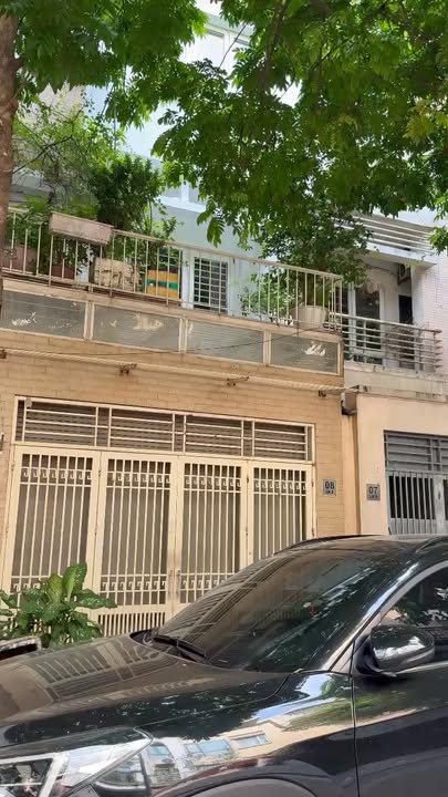 Nhà liền kề KĐT Văn Phú 80m² giá 20 tỷ - Ngôi nhà lý tưởng cho gia đình bạn!