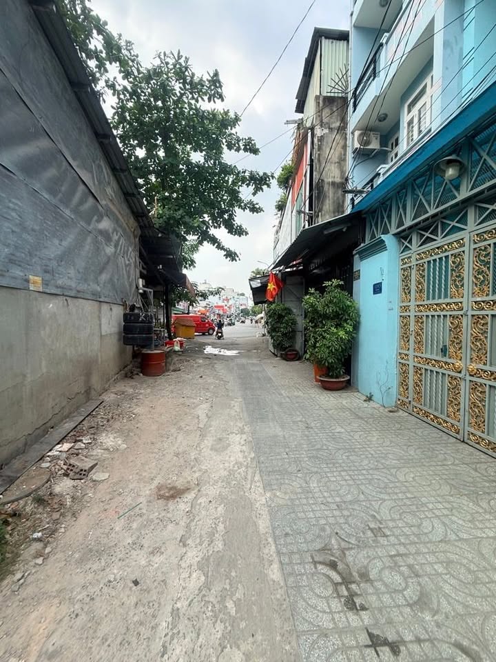 Nhà hẻm Tân Quý, Quận Tân Bình 40m² giá 4.7 tỷ - Tiện xây mới ngay!