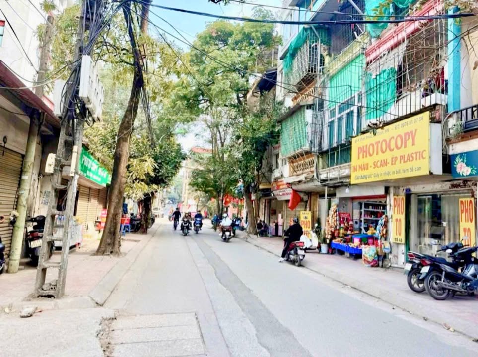 FrontHouse Ba Đình 40m² giá 21.2 tỷ - Kinh doanh đẳng cấp ngay mặt phố!