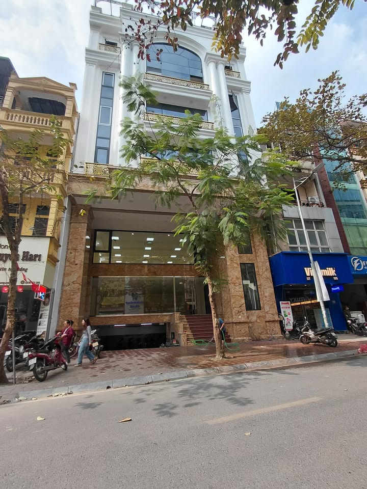 Bán gấp toà nhà mặt phố Lê Trọng Tấn, quận Thanh Xuân 190m² giá 147 tỷ - Cơ hội đầu tư vàng!