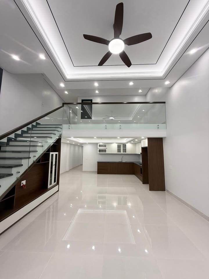 Nhà Gác Lửng Phường Xuân Tăng 102m² chỉ 2.3 tỷ - Chính chủ, Full nội thất!