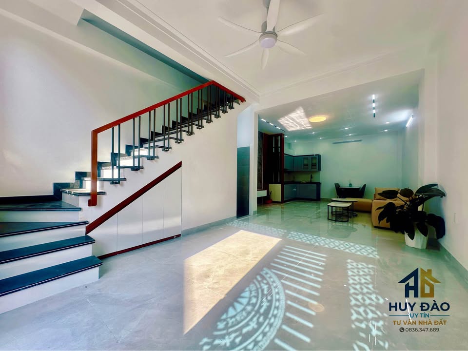 Nhà 3 tầng mới KĐT Bình Minh, Đông Hương, Thanh Hóa 59m² giá 3.4 tỷ - Ô tô đỗ cửa, ở ngay!