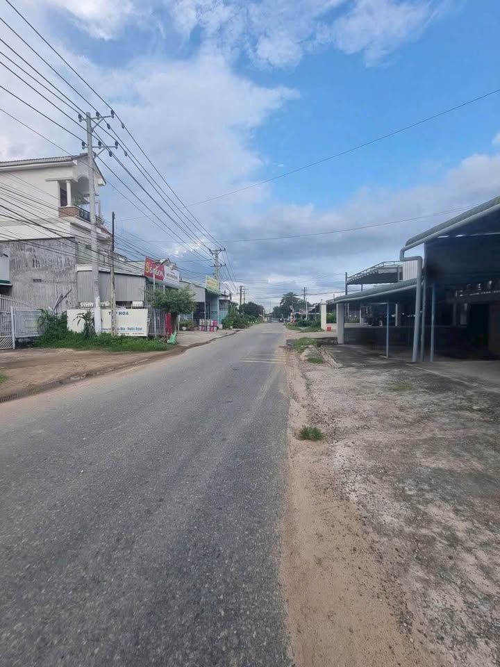 Nhà cấp 4 Thị trấn Ma Lâm 125m² giá 1.1 tỷ - Có dòng tiền thuê ngay!