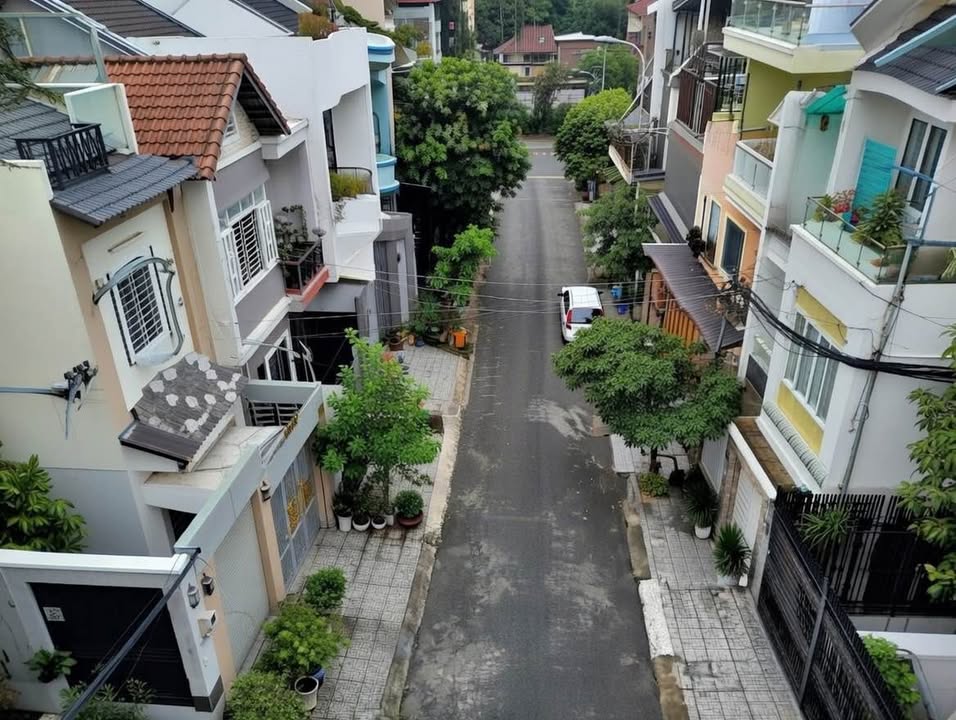 Nhà riêng Thủ Đức 118m² giá 12.5 tỷ - Ô tô vào tận nhà!