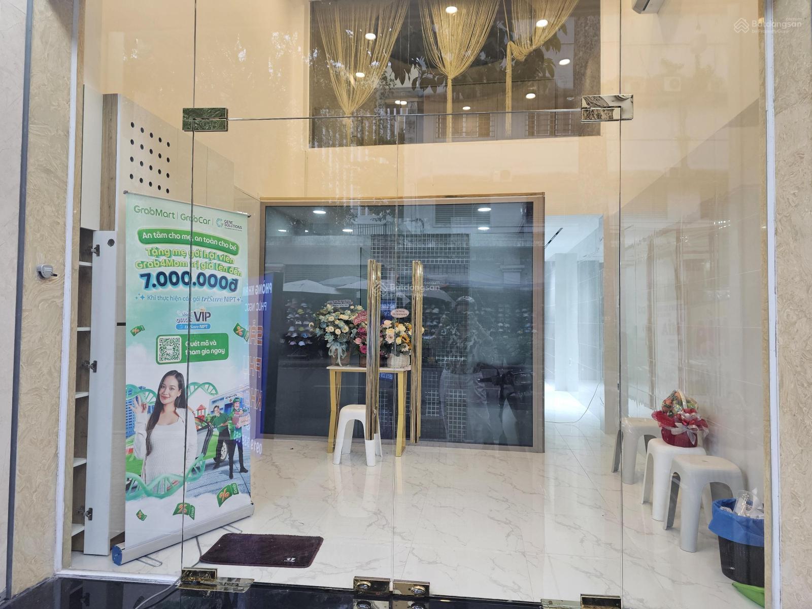 Nhà mặt tiền Nguyễn Trãi, Quận 5, 40m² giá 29.5 tỷ - Chính chủ bán gấp!