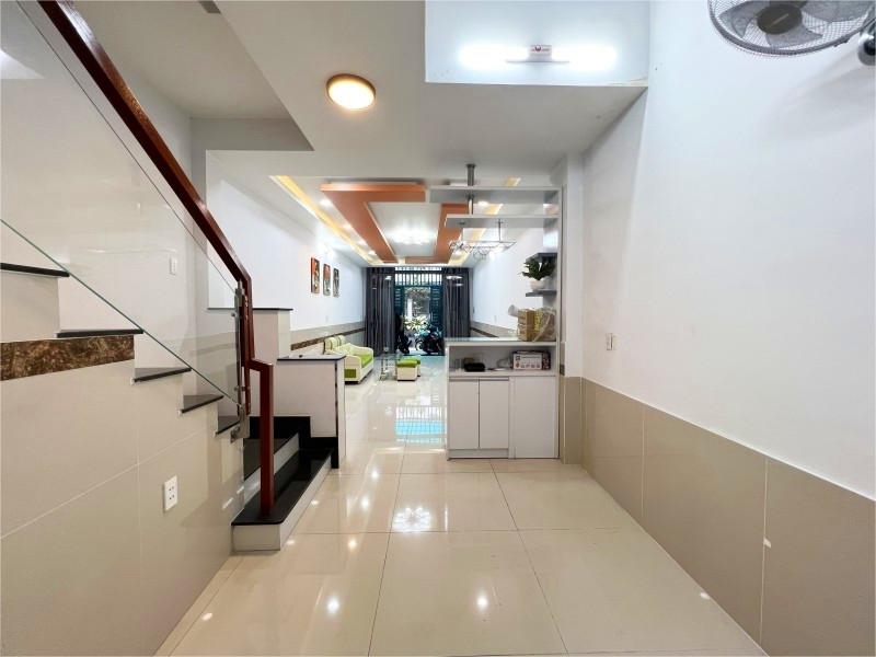 Nhà đẹp hxh khu Phan Xích Long 50m² giá 10.75 tỷ - Dọn vào đón Tết ngay!