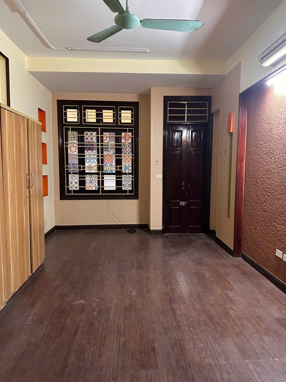 Nhà riêng 5 tầng ngõ 1 Đông Quan, Quan Hoa, Cầu Giấy - Chính chủ cho thuê chỉ 18 triệu/tháng!