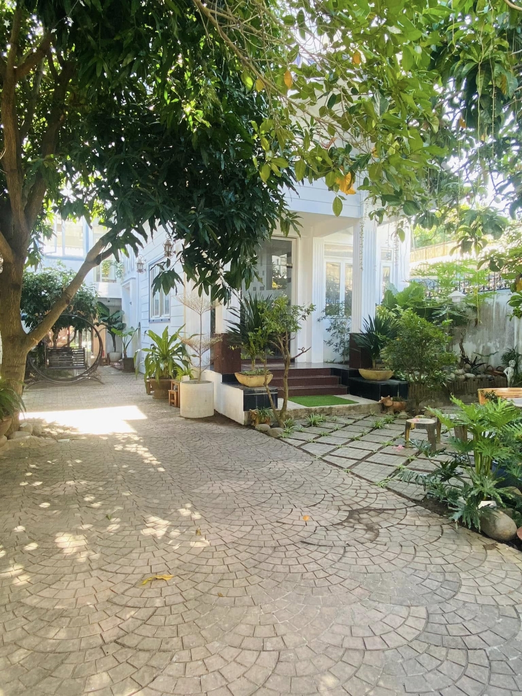 Biệt thự cho thuê tại Ninh Kiều, Cần Thơ - 400m² - Thiết kế sang trọng, tiện nghi đầy đủ!