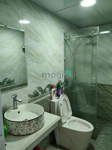 Nhà đẹp ngõ Ái Mộ, Quận Long Biên 68m² giá 19.9 tỷ - Thiết kế hiện đại, ở ngay!
