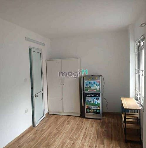 Nhà riêng ngõ Ngọc Lâm, 30m² giá 11.9 tỷ - Sẵn sàng vào ở ngay!