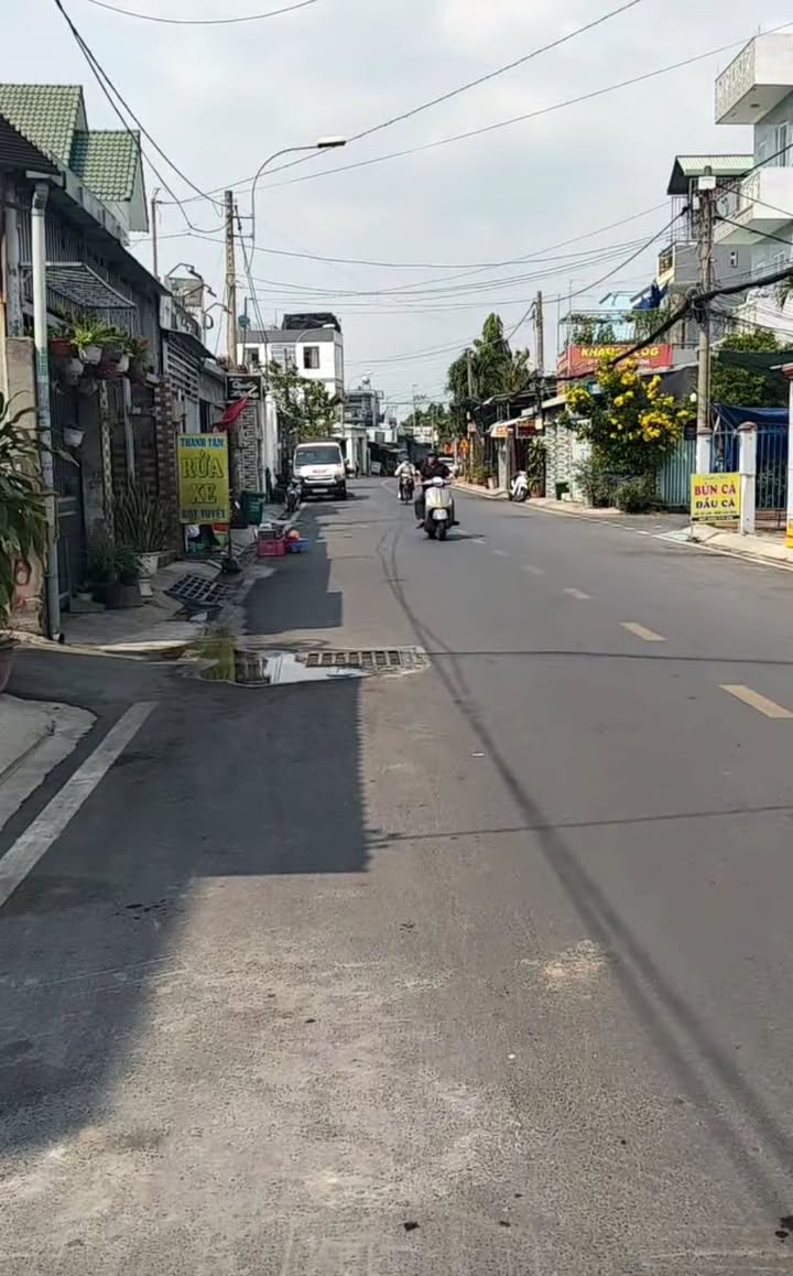 FrontHouse Đường Lê Thị Lơ, Hóc Môn 201m² giá 8 tỷ - Sổ hồng thổ cư đầy đủ!