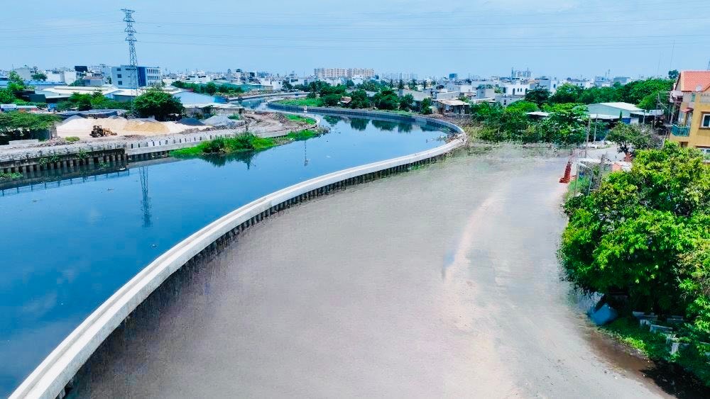 Bán gấp nhà xưởng mặt tiền sông Tham Lương đường Nguyễn Văn Quá 3.550m² chỉ 135 tỷ