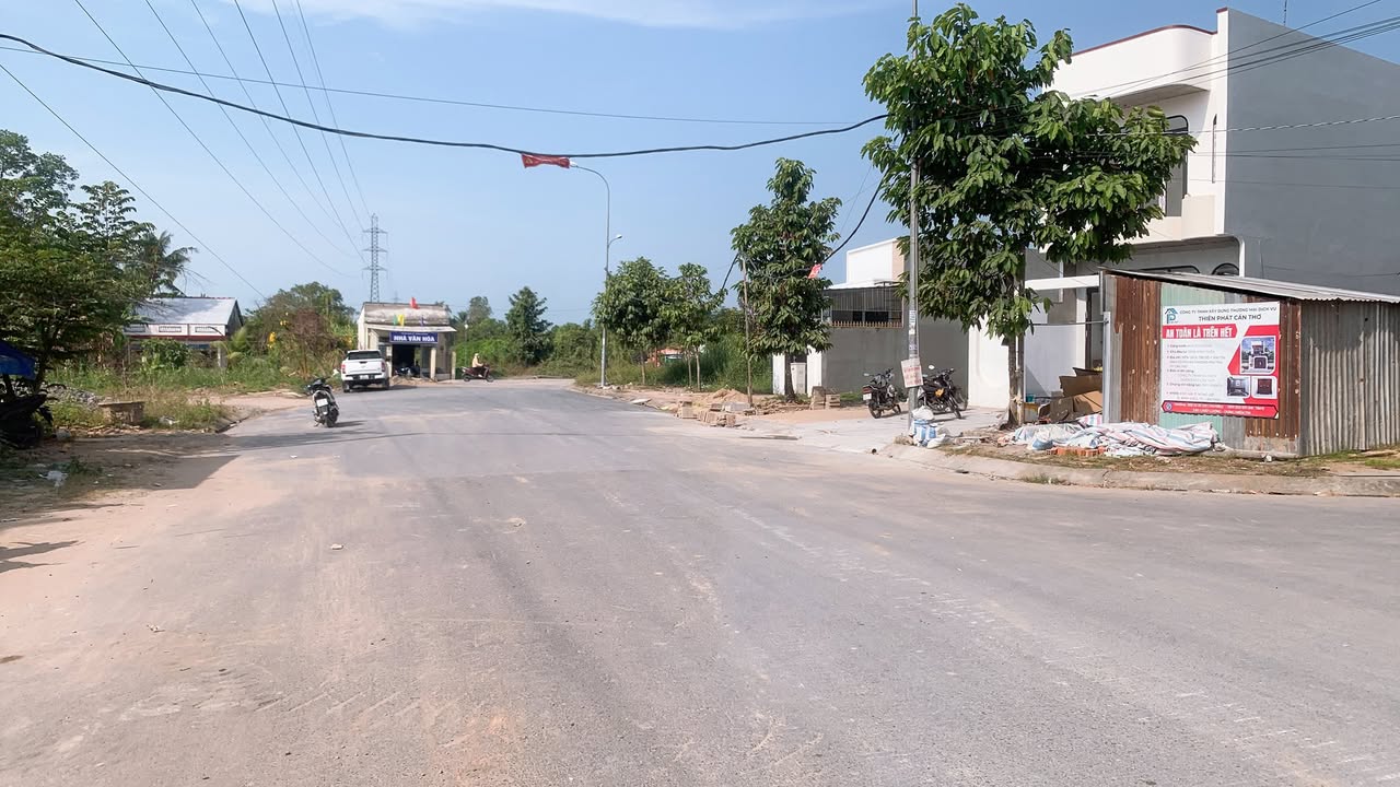 Đất nền KDC Phú An, Hưng Phú, 99m² giá 2.2 tỷ - Sổ hồng thổ cư sẵn sàng!