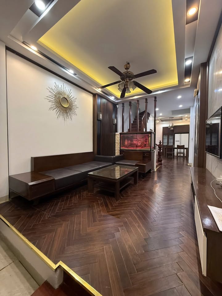 Nhà đẹp Hồ Tùng Mậu 32m² giá 800 triệu - Sẵn sàng vào ở ngay!