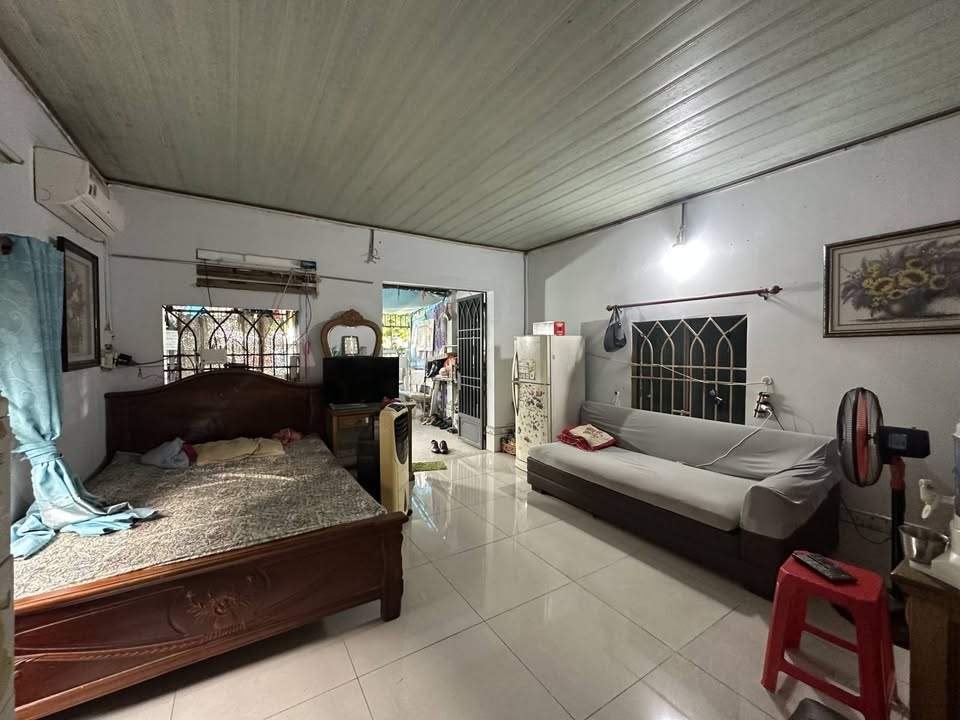 Nhà 2 tầng Bưng Ông Thoàn 83m² giá 4 tỷ - Sổ riêng hoàn công!