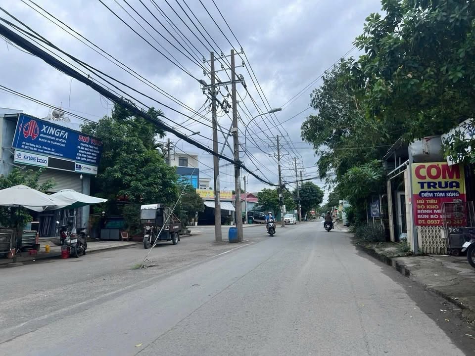 Đất mặt tiền Gò Cát Quận 9 - 128m² - Sổ đỏ chính chủ chỉ 7.6 tỷ