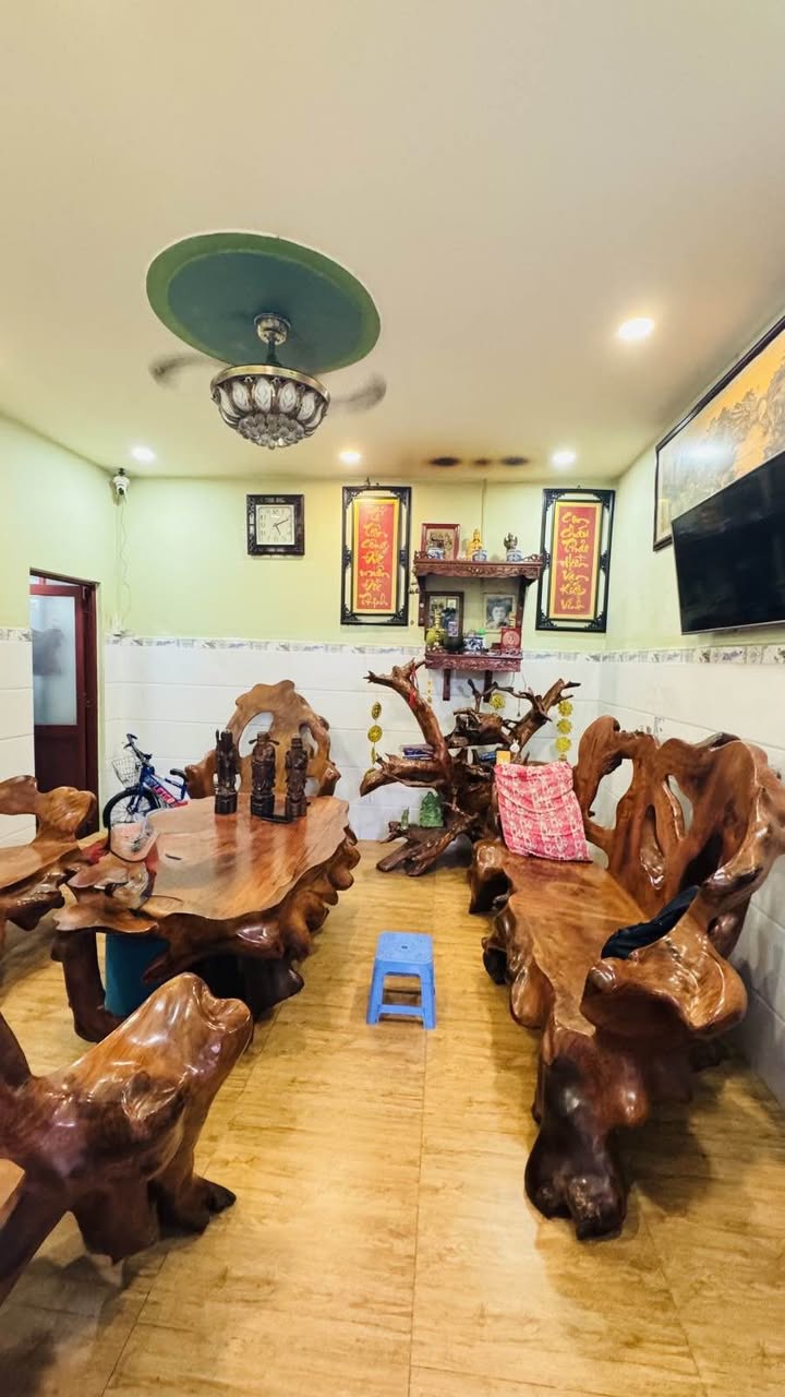 Nhà mặt tiền Đỗ Công Tường, Tân Phú 85m² giá 10.5 tỷ - Dòng tiền ổn định 16 triệu/tháng!