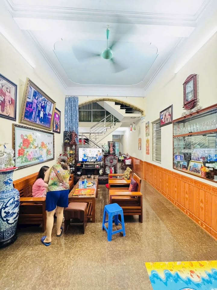 Nhà 2.5 tầng Điện Biên Phủ Hải Dương 88m² giá 3 tỷ - Nhà đẹp chắc chắn