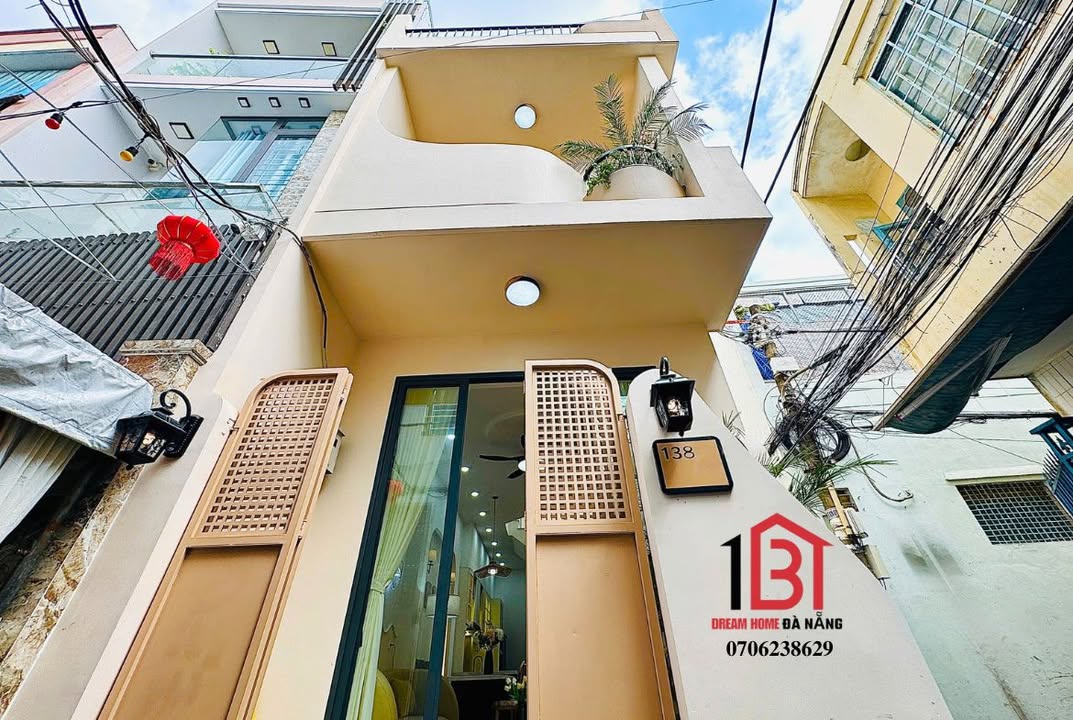 Nhà đẹp góc 2 mặt kiệt Đường Nguyễn Tất Thành 50m² giá 4.89 tỷ - Sẵn sàng vào ở ngay!