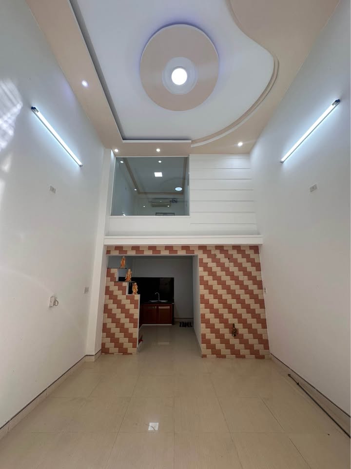 Nhà Hẻm 2,5 Tầng Trần Hưng Đạo Quy Nhơn 32m² giá 2.73 tỷ - Chính Chủ Bán Gấp!