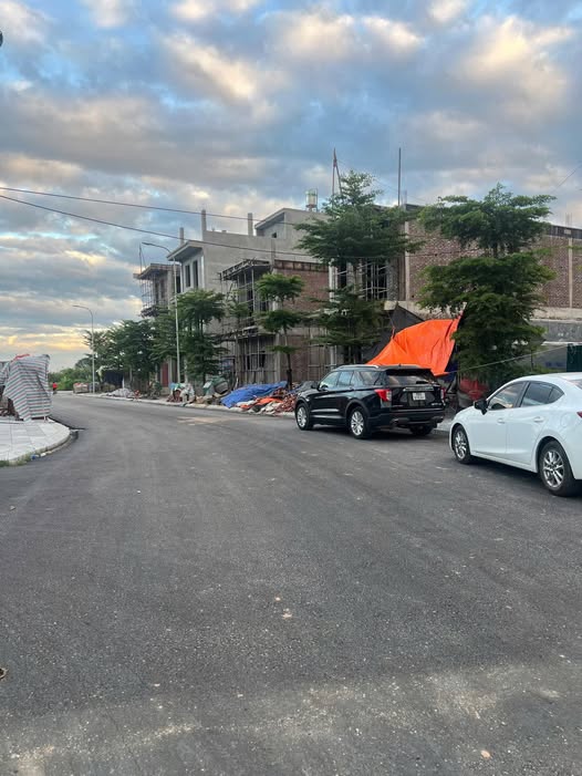 Lô đất lô góc 2 mặt tiền tại Khu Nhà Thi Đấu Bắc Giang 82m² - Giá chỉ 500 triệu