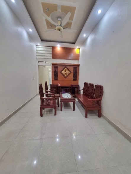 Nhà 3,5 tầng cho thuê tại Điện Biên Phủ, 60m² - Nhà đẹp, ô tô đỗ thoải mái!