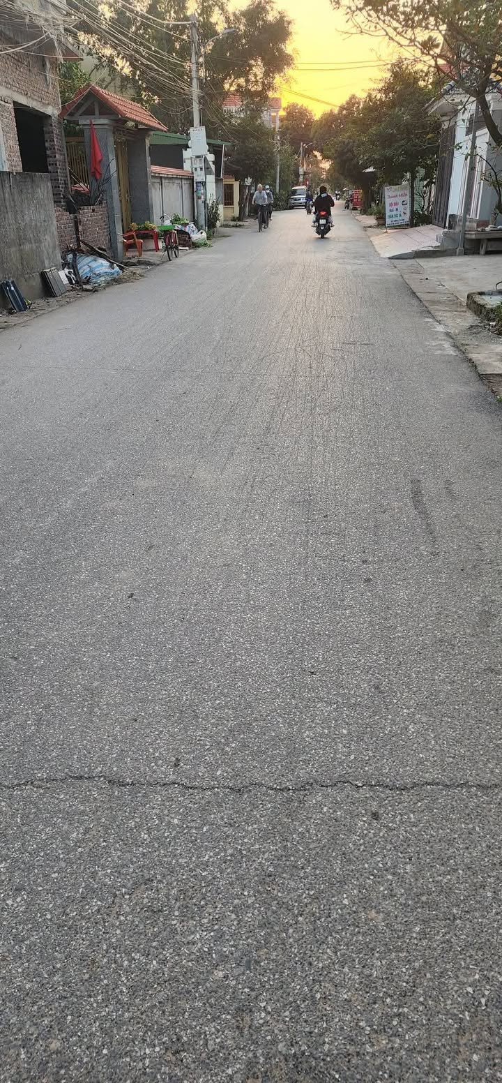 Đất nền Lôi Châu, Trung Kênh 120m² giá 3 tỷ - Cơ hội đầu tư tốt!