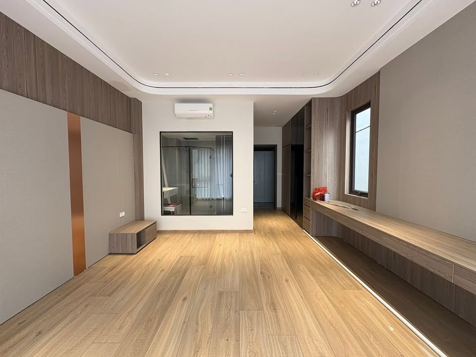 Nhà phố 6 tầng Sài Đồng 55m² giá 16.8 tỷ - Sẵn sàng vào ở ngay!