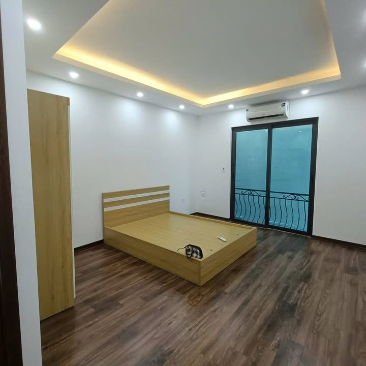 Nhà 5 tầng tại Thị trấn Phùng, Đan Phượng - Full nội thất, giá 9 triệu/tháng!