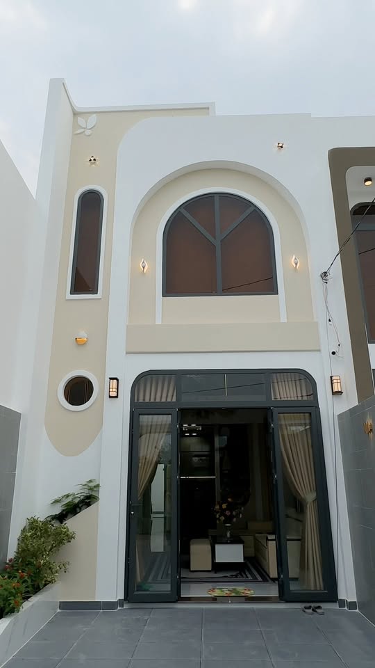 Nhà mặt tiền Đoàn Văn Diệu, 103m² giá 2.2 tỷ - Sẵn sàng vào ở ngay!