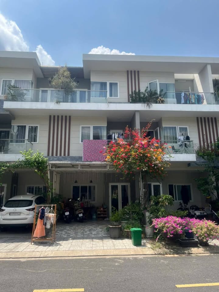 Townhouse Rio Vista Thủ Đức 106m² giá 13.2 tỷ - Bán nhanh trước Tết!