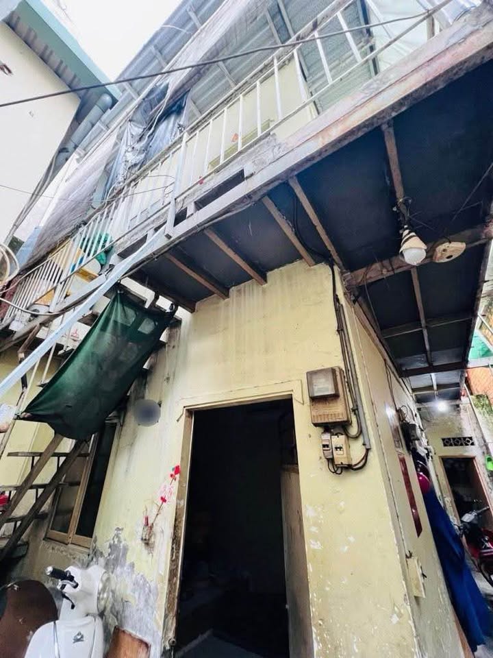 Dãy trọ Hòa Bình Quận 6 60m² giá 3.79 tỷ - Đầu tư sinh lời ngay!