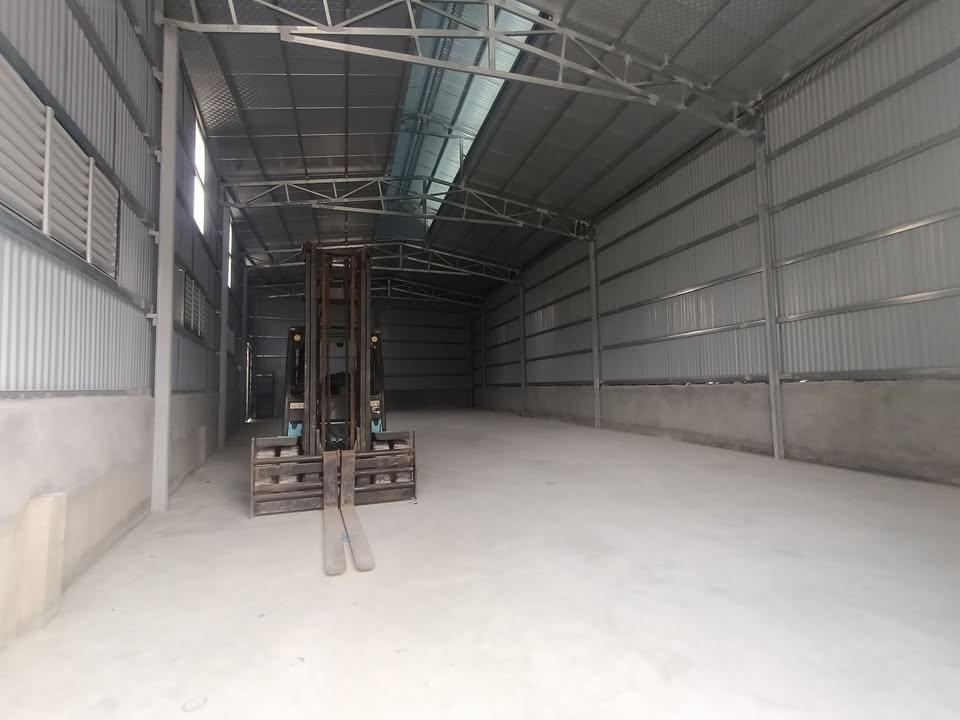 Cho thuê kho xưởng 280m² Đường Vạn Phúc, Huyện Thanh Trì - Kho mới, giá tốt!