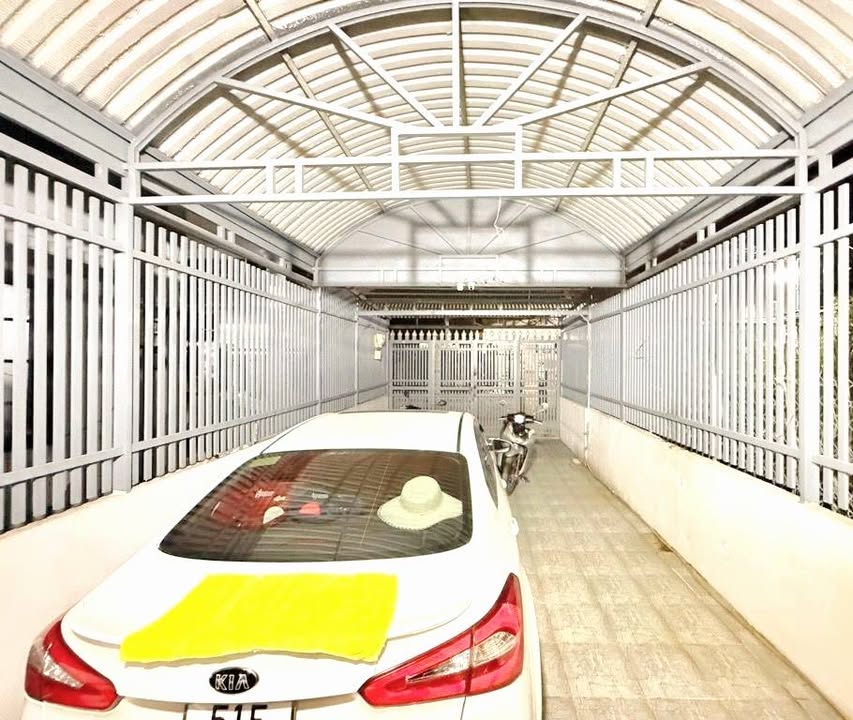 Nhà 86m² giá 4 tỷ tại Quận 12 - Ô tô vào tận nhà, hẻm thông thoáng