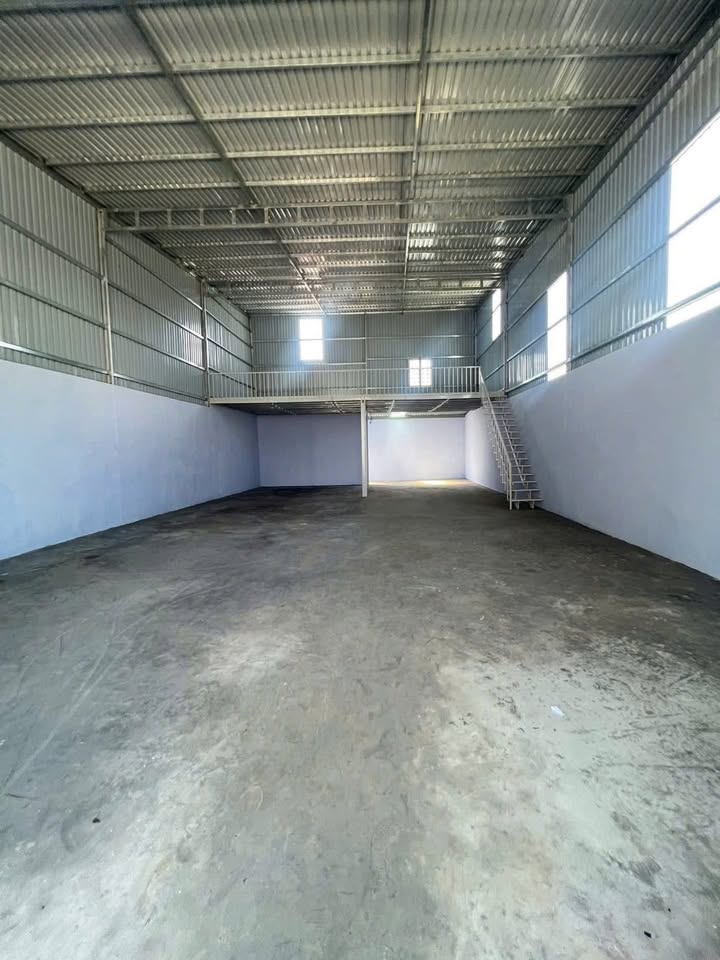 Cho thuê xưởng Thạnh Lộc 15, Quận 12, 184m² - Phù hợp sản xuất nhỏ!